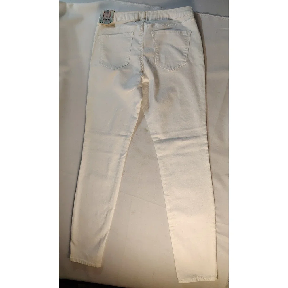 NWT Rewash Karma Classic Rise Ultraskin Jegging White Pants Women 11/30 Slim Fit